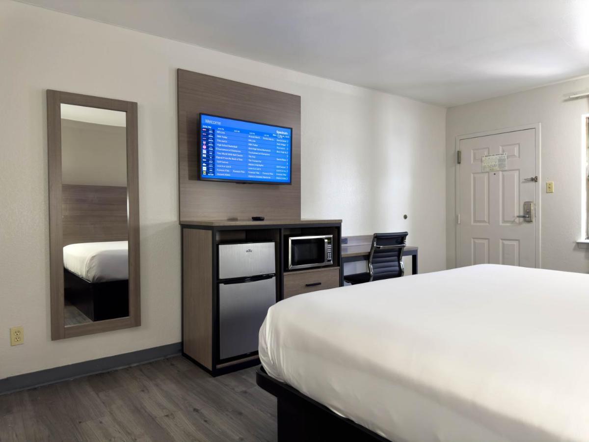 Americas Best Value Inn Austin Exterior foto